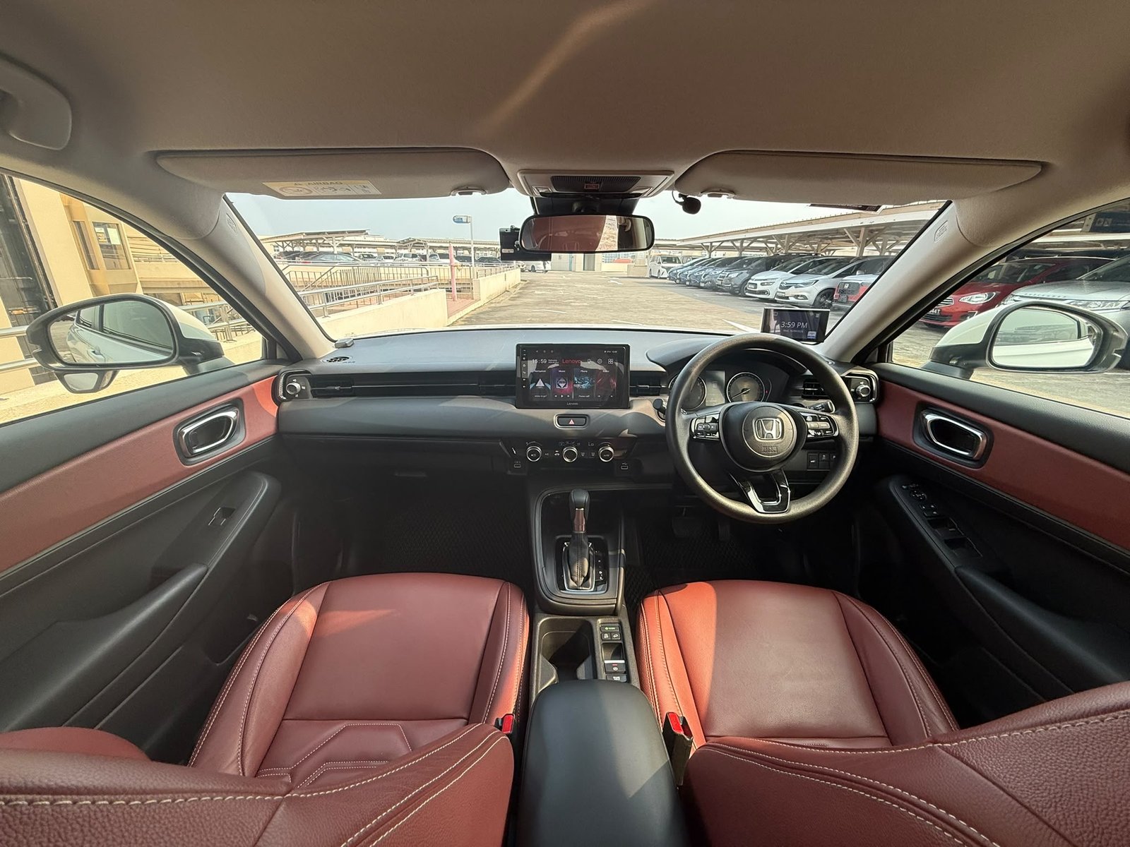 Honda Vezel 1.5 G photo 6
